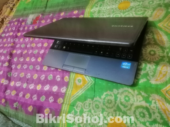 Samsung's 300e